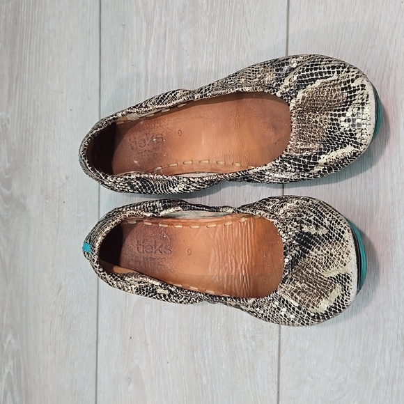 Tieks By Gavriell Snakeskin Ballet Flats Slide Leather Shoes Sz 9 - Picture 3 of 11
